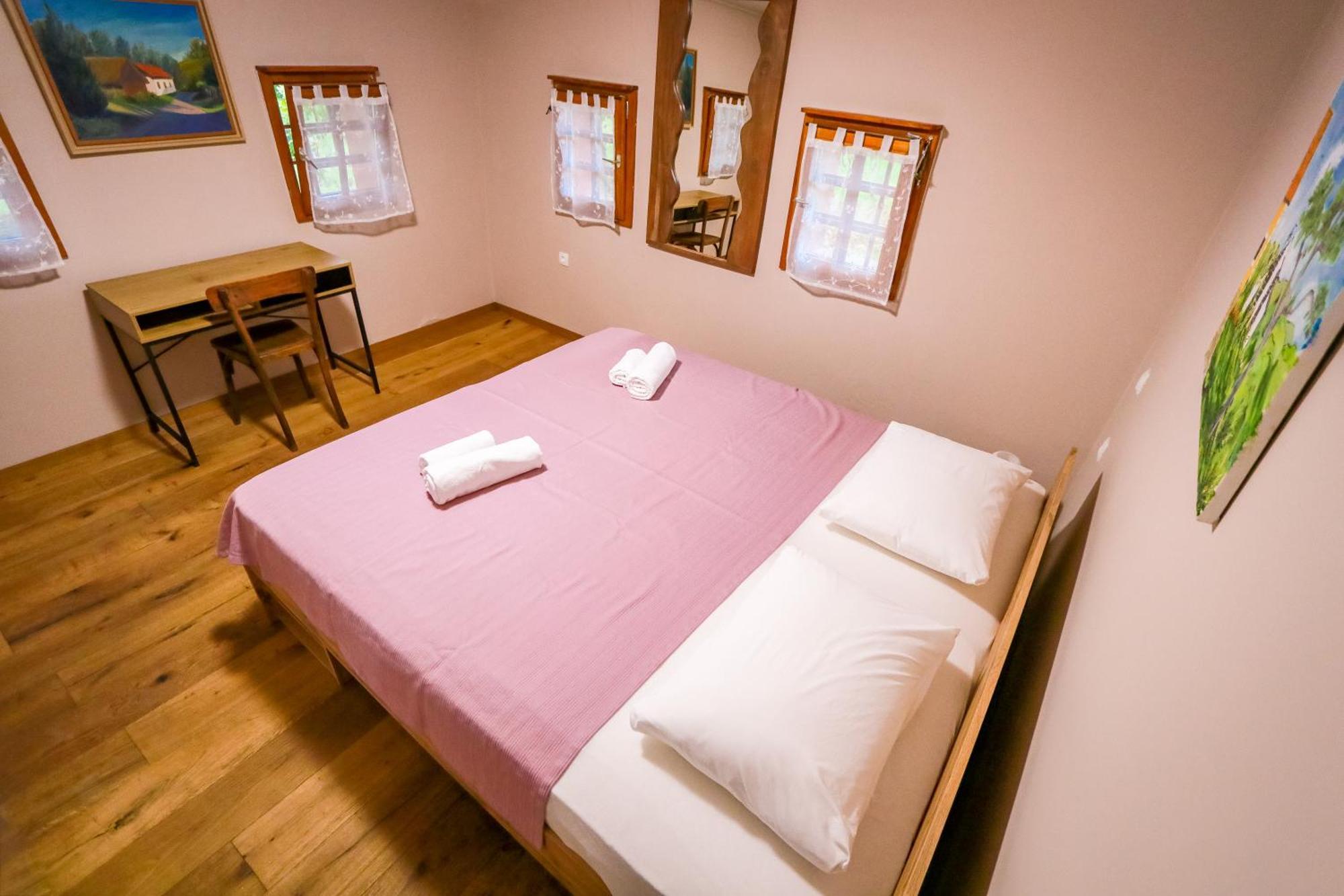 Hostel Strug マコレ エクステリア 写真
