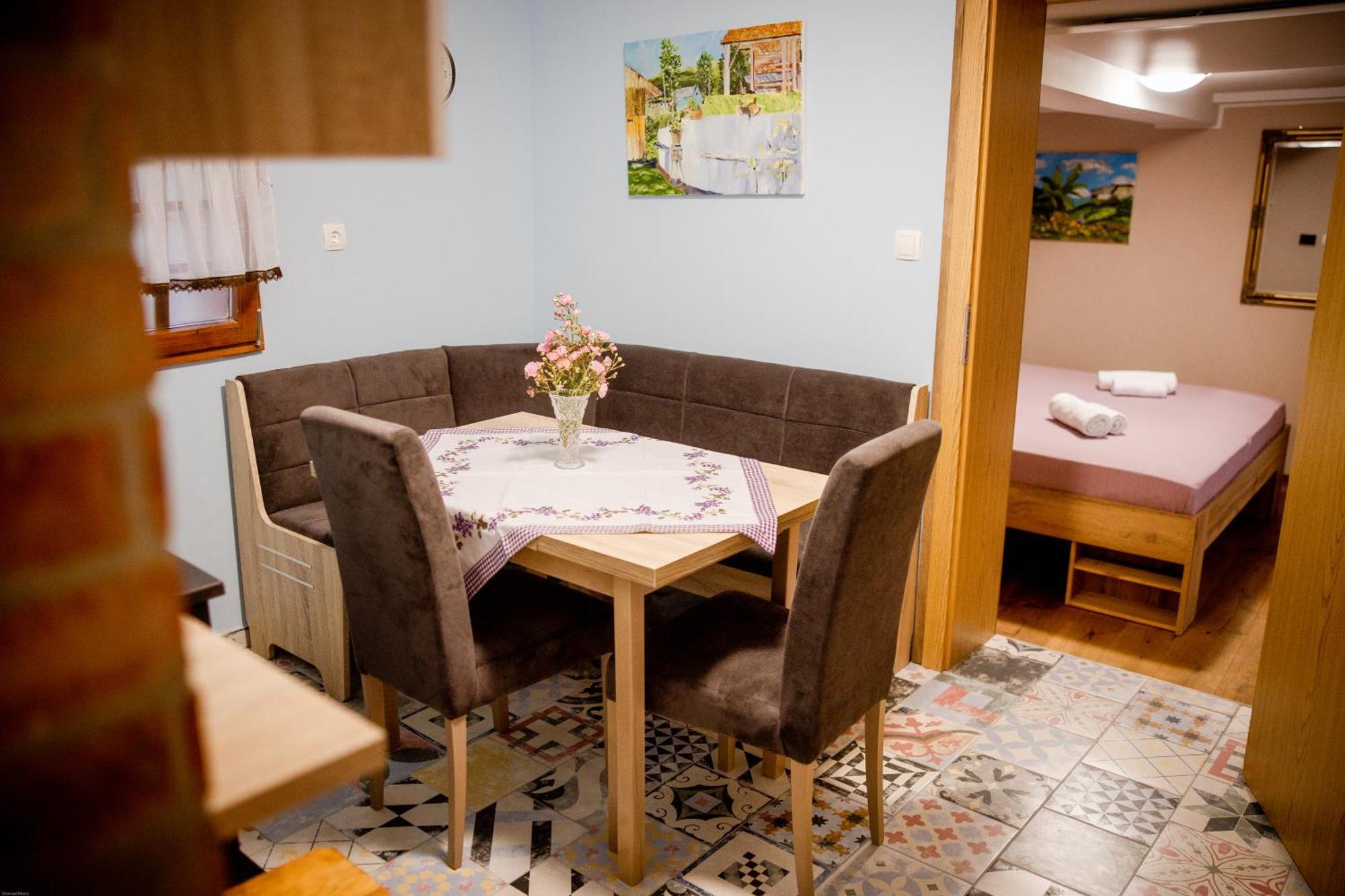 Hostel Strug マコレ エクステリア 写真